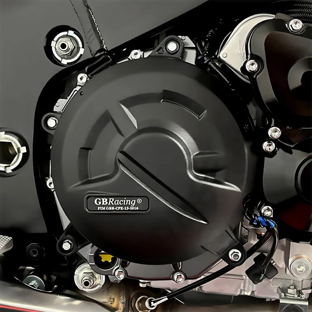 Engine Cover Set SUZUKI GSX1300R HAYABUSA 2021-2025 GBRacing